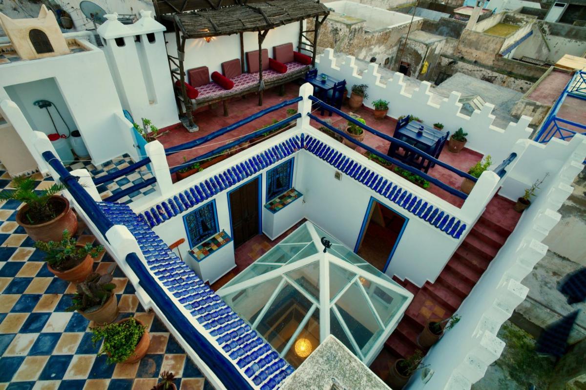 Au Riad Laylati - image 7